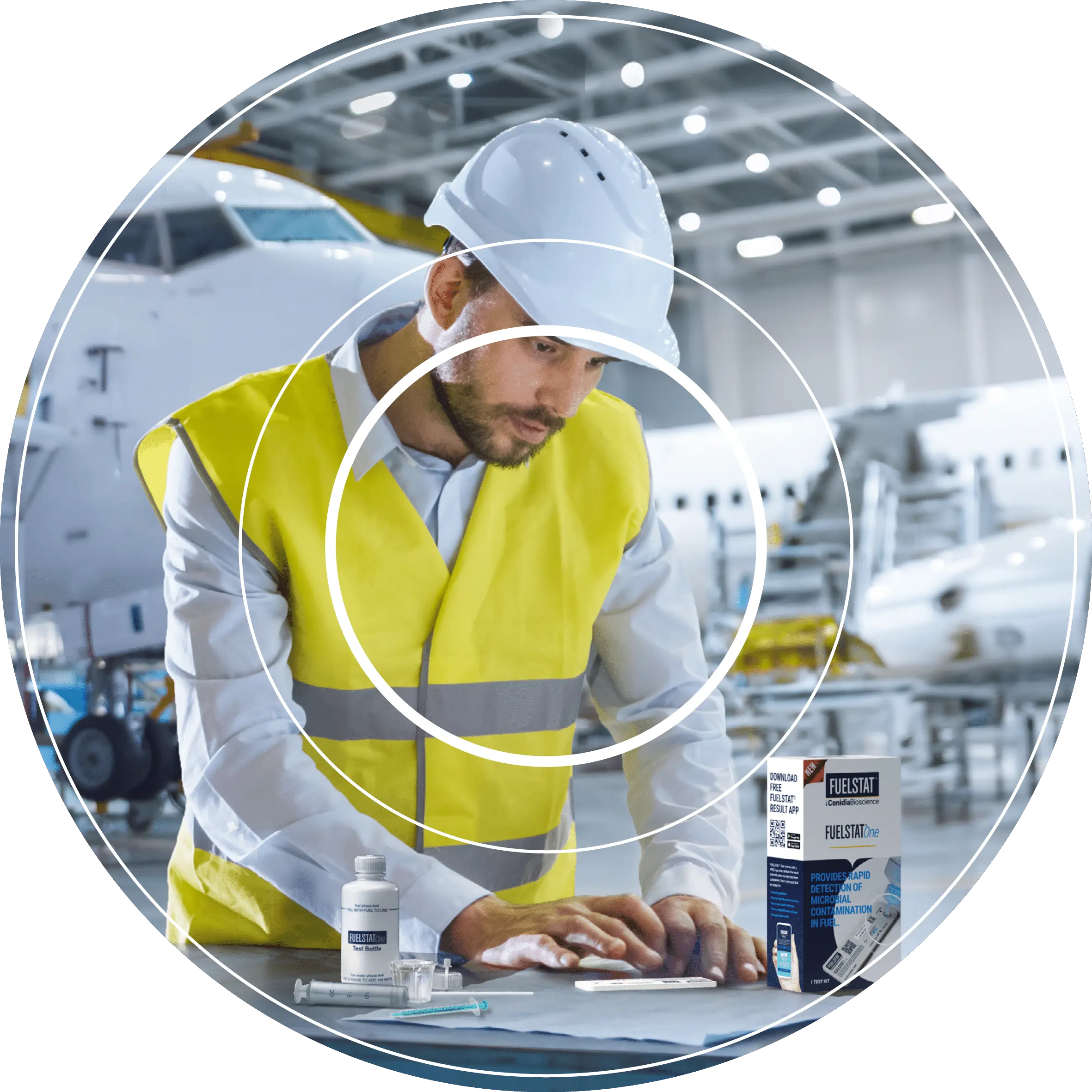 Roundel-Aircraft-technician-with-FUELSTAT-One-kit